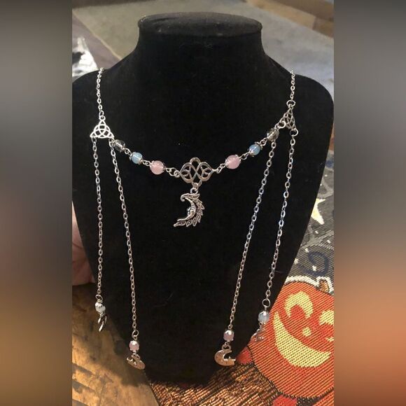 Beautiful Celtic moon, celestial mystic moon goddess head chain/or necklace. - Picture 6 of 12